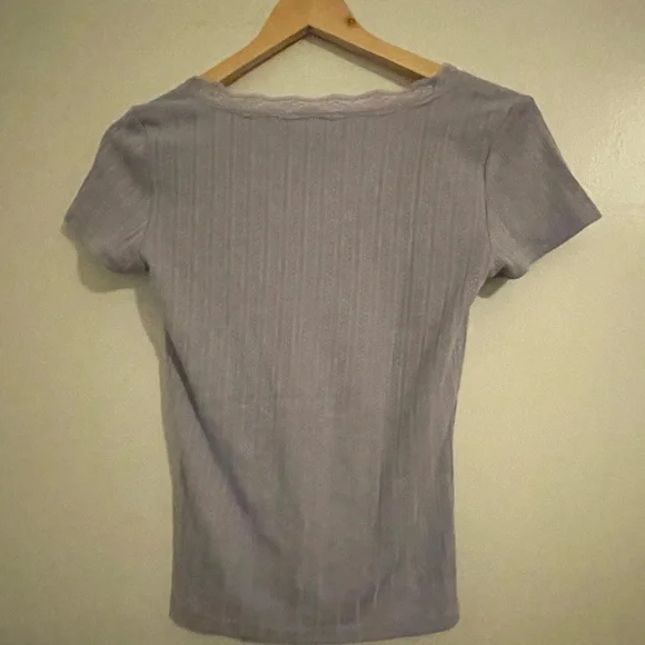 FOREVER 21 purple lace top - Picture 2 of 2